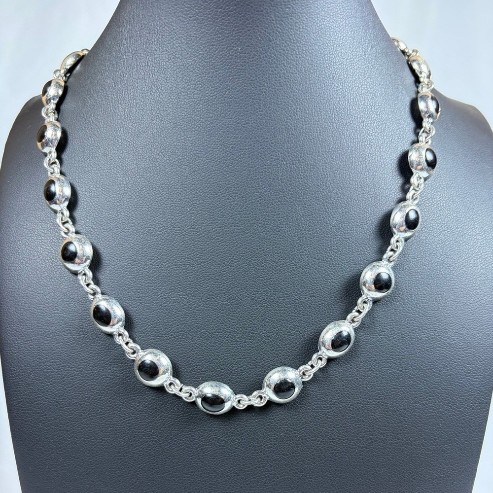 Liz Claiborne Silver Tone Reversible Black Cabochon Quilted Necklace J6305500 - Picture 2 of 7